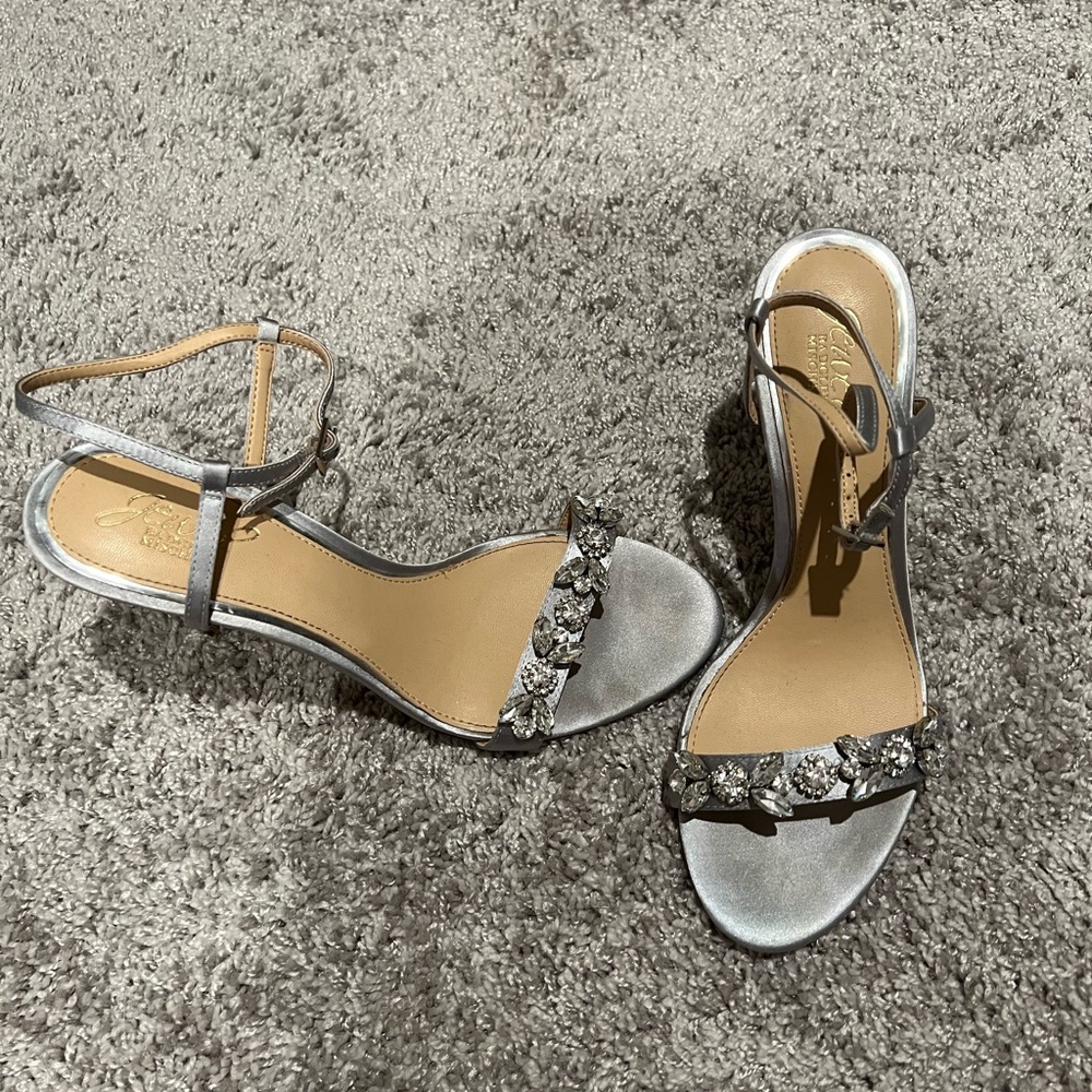 Excellent Condition Badgley Mischka Jeweled Heels